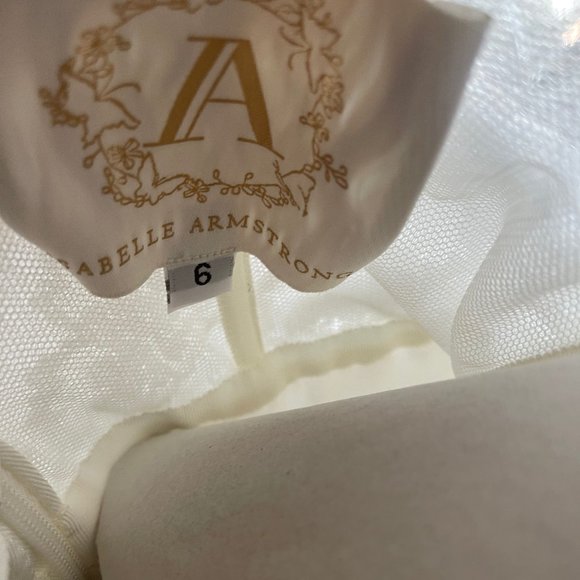 Isabelle Armstrong Arabella bridal gown - Picture 6 of 12